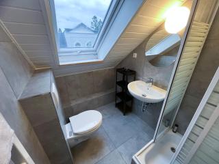 Modernes Apartment mit 2 Schlafzimmern und Privatparkplatz nahe Innenstadt - Neumünster - 9