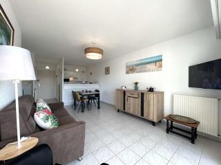 Charmant 2 pièces, 4 couchages, balcon, parking, à 2 pas de la Grande Plage de Saint-Gilles-Croix-de-Vie - FR-1-224-813 - Saint Gilles Croix de vie - 3