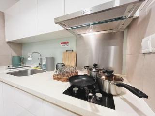 Afiniti Residence-3MinWalk-Legoland,Gleneagles Hospital&Mall of Medini with Board&Console Games - - 5