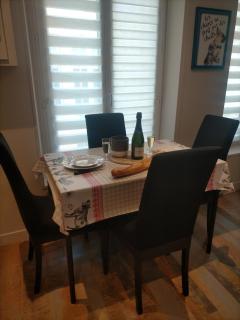 S Bourgeois 2 Charmant T3 tout équipé au centre - Sedán - 1