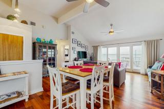 The Purple Beach House - Rockport - 5