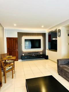 Sunset BOULEVARD - Kampala - 9
