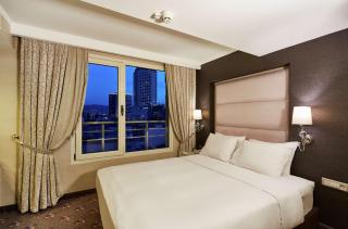 DoubleTree by Hilton Izmir - Alsancak - 5