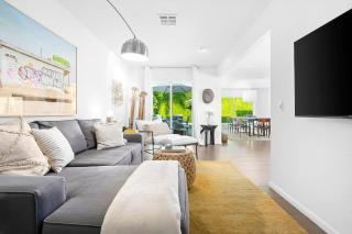 Paseo Passing Luxe Palm Desert Pool Home Firepit - Palm Desert - 7