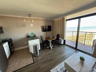 Oceanfront Condo in Myrtle Beach - 9
