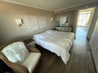 Oceanfront Condo in Myrtle Beach - Myrtle Beach - 4