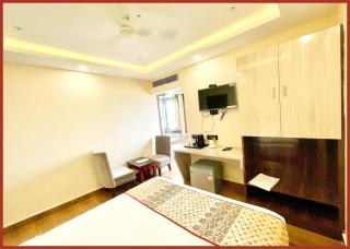 A BUDUGET - MANAN GUEST HOUSE VARANASI, Near Kashi Vishwanath Temple - BEST HOTEL IN VARANASI - - 6