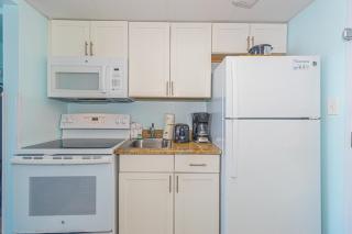 Beautiful Oceanfront Studio with Stunning Views- Caravelle 712 - Myrtle Beach - 6