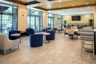 Embassy Suites by Hilton Sacramento Riverfront Promenade - Sacramento - 1