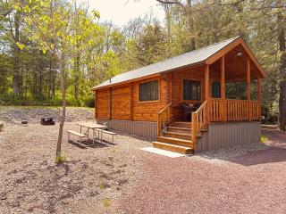 Lakewood Park Campground - Luxury Cabin - Barnesville - 8