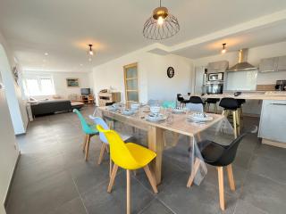Maison rénovée 4 chambres, spacieuse pour 8 personnes - Sibiril - 9