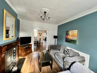 Town House with Jacuzzi & Sauna - Nottingham - 3