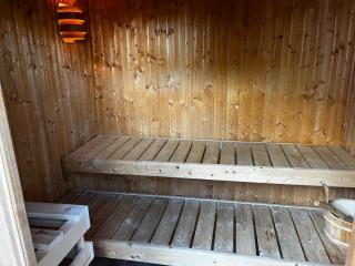 Town House with Jacuzzi & Sauna - 5