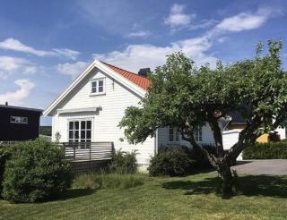 Cozy house with sea view at Husvik, 3 bedrooms - 0