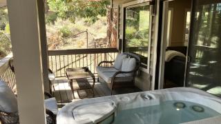 Newly Remodeled 5 Bedroom Home With Hot Tub - Stateline - 1