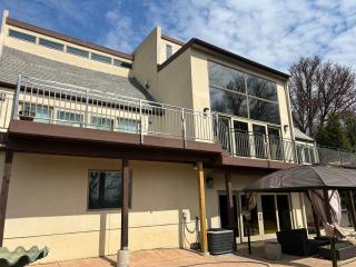 STAFFORD ESTATE in Charming Gladwyne - - 8
