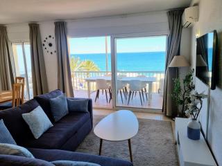La Caracola II Beachfront & City Center Apartment - Fuengirola - 3