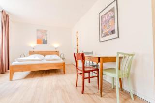 Whats-App Self-Check-IN - vibrant City Life in Graz - Graz - 8