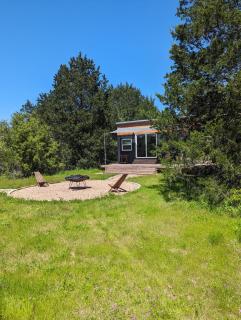 Secluded Pet-Friendly Tiny Cabin -Firepit, Stargazing - Hundred Proof Ranch - Paige - 1