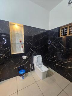 Reverie Homestay - Kollam - 3