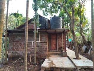 The Pardalewadi Farmhouse - - 4
