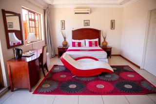 Comfort Palace Guesthouse - Francistown - 8