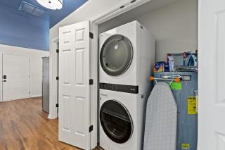 The Luxe Hot Tub Playground 12 Min to Horse Park - Georgetown - 4