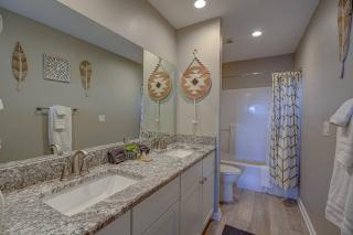 Steps to Table Rock Lake, Min to Silver Dollar City - Branson - 3