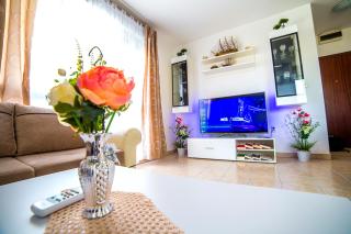 Split Apartments Shell - 4