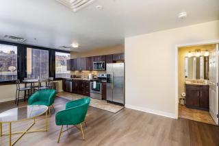 Luxe City Views PRIME LOCATION 24-7 Parking Gym Lounge - Pittsburgh - 4