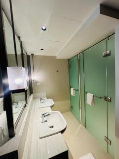 MADR Excellence at Novotel Manila Hotel Residence Acqua - 5