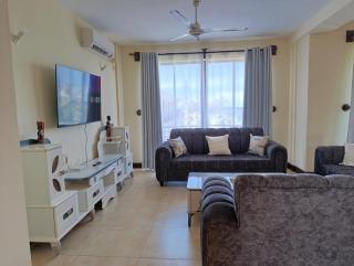 Furnished 3-Bedroom Bamburi Villa - Mombasa - 5