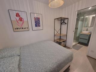 Magnifique vue plage à 50m, WIFI, très joli et moderne appt 1 chambre, 4 couchages 2 adultes 2 enfants - 6