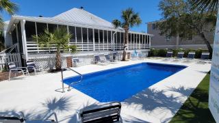 Twelve Palms Cottage by Tybee Beach Vacation Rentals - Tybee Island - 0
