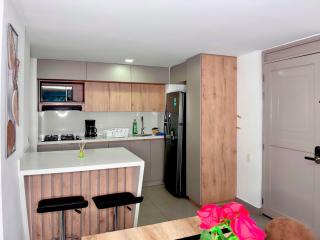3BR Family & Corporate Friendly El Poblado - 2