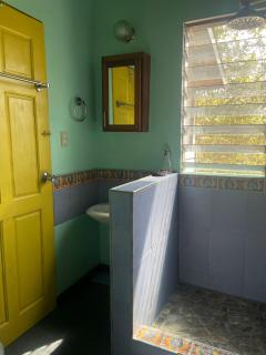 The Howler Jungle House and Cabanas - 2