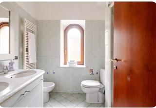 Levanto Charme apartment up to 6ppl 20 steps to the water in the center - Levanto - 6