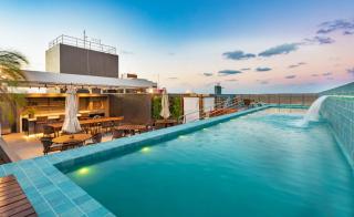 Apartamento 2 quartos na melhor localização, com piscina, próximo a praia - 0