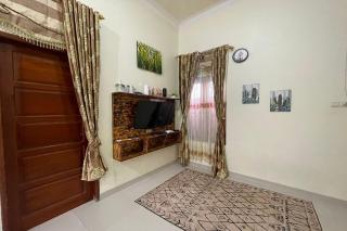 Jirek Homestay Bukittinggi - Bukittinggi - 4
