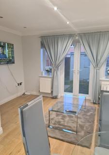 Entire Two bedroom Ravens Lodge - Middlesbrough - 0