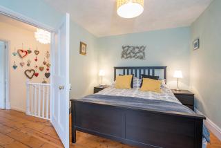 Llys Bonfyl - Cardigan - 4