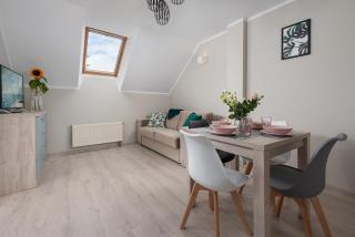 Róża Bałtyku - Apartamenty i Pokoje B - Dębki - 2
