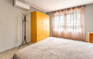 Amazing Apartment In Torrevieja - Torrevieja - 1