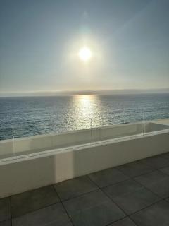 Depto privado con vista despejada al mar en 1 línea, terraza 20 mts y estacionamiento con acceso desde el borde costero - 7