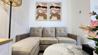 Luxury Stay in Al Reef Studio with King Bed - Abu Dhabi - 7