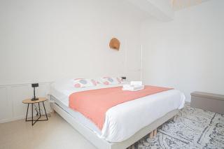 Elegant & Spacious Apartment - Steps from Cathedral - Reims - 1