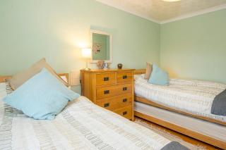Llys Bonfyl - Cardigan - 2