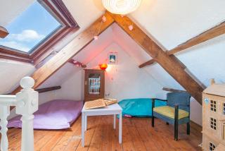 Llys Bonfyl - Cardigan - 1