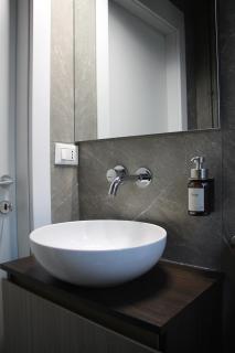 Casa D'Artista Art and Luxury with Wifi, AC, Smart Monitor in the heart of Milan - Milan - 5