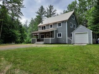 157SL Peaceful Franconia Notch forest retreat near Cannon privacy and comfort Pool gym passes - Franconia - 0